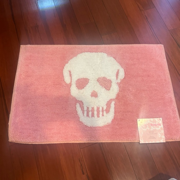 Betsey Johnson Other - Betsy Johnson Halloween Bathroom Rug